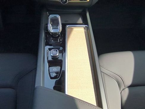 New 2026 Volvo XC60 B5 Plus w/ Protection Package Premier AWD/4WD image 14