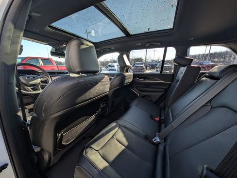 New 2026 Jeep Grand Cherokee Limited image 15