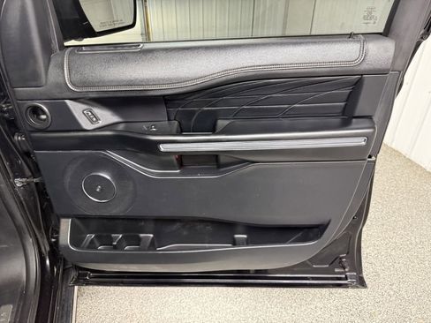 Used 2019 Ford Expedition Max Platinum image 40