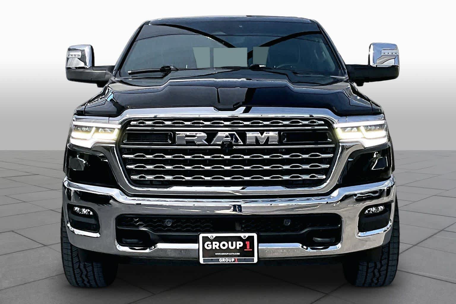 Used 2025 RAM 1500 Limited w/ Off Road Group AWD/4WD image 4
