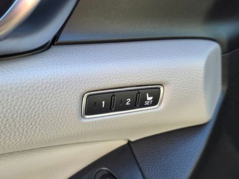 Used 2018 Honda Accord Touring image 22