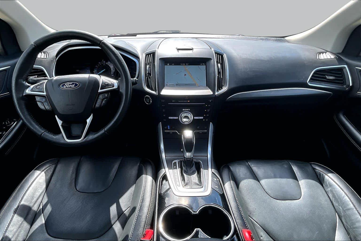 Used 2018 Ford Edge Titanium w/ Equipment Group 302A FWD image 13