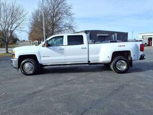 Used 2016 Chevrolet Silverado 3500 LT w/ LT Convenience Package image 16