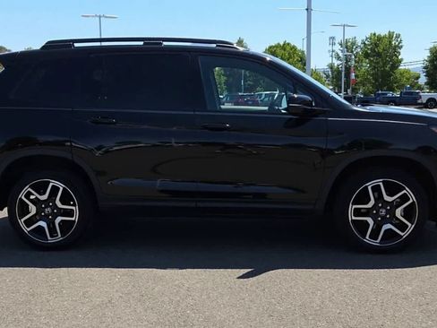 Used 2023 Honda Passport Elite image 9
