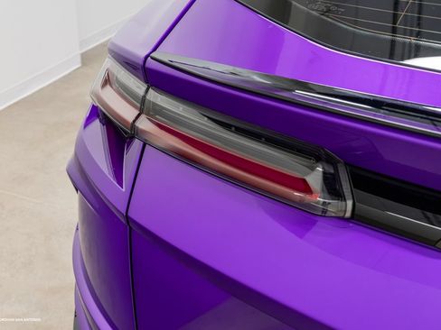 Used 2022 Lamborghini Urus AWD/4WD image 14