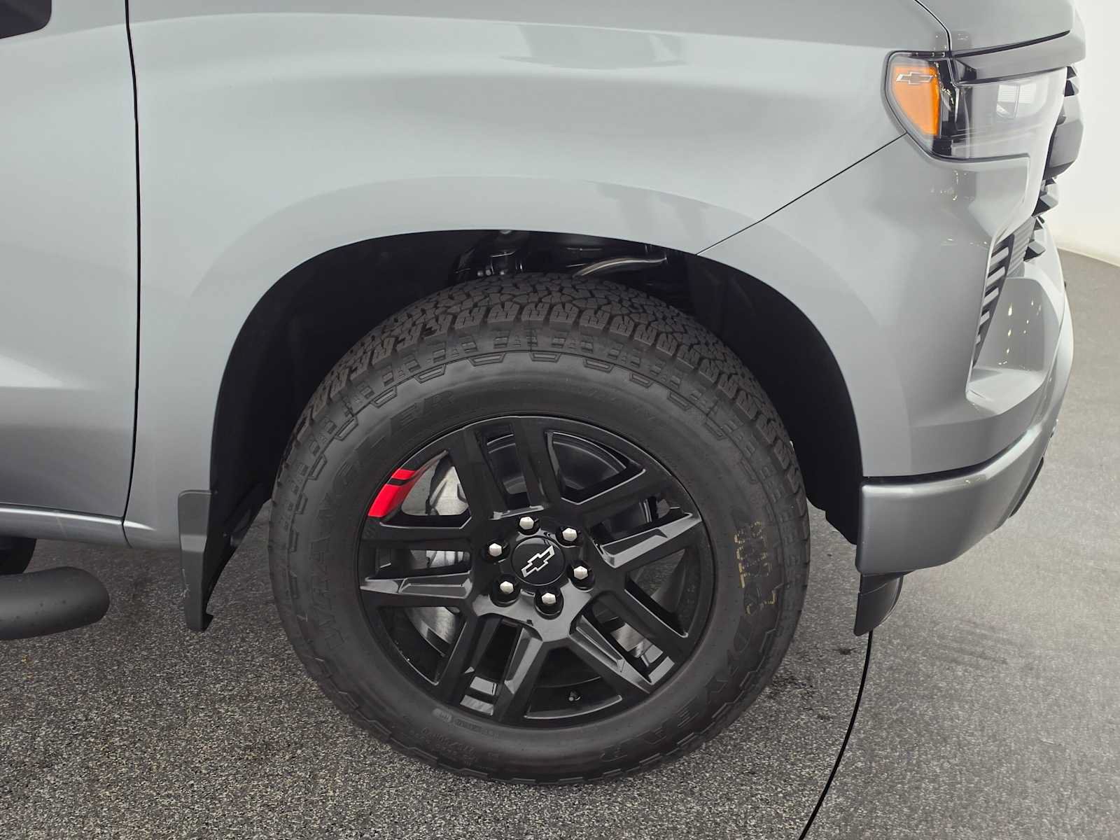 New 2026 Chevrolet Silverado 1500 RST w/ Redline Edition AWD/4WD image 9