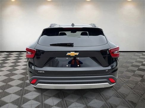 New 2026 Chevrolet Trax LT w/ Driver Confidence Package image 6