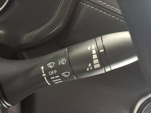 Used 2025 Nissan Sentra SV FWD image 22