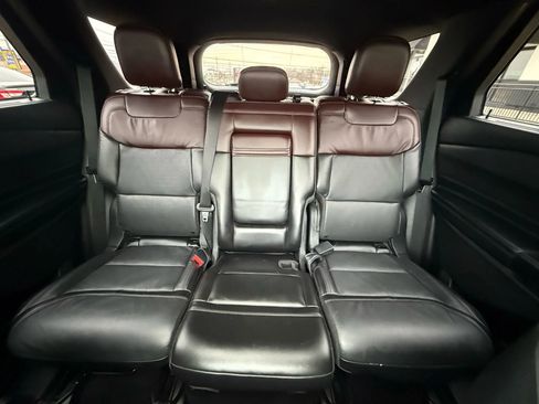 Used 2020 Ford Explorer Platinum w/ Premium Technology Package image 51