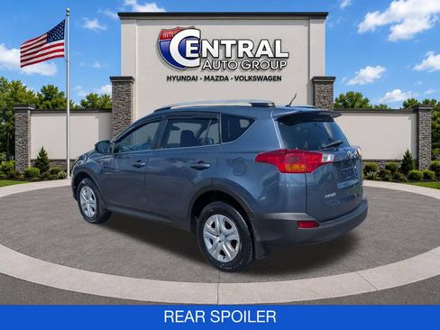 Used 2013 Toyota RAV4 LE AWD/4WD image 6