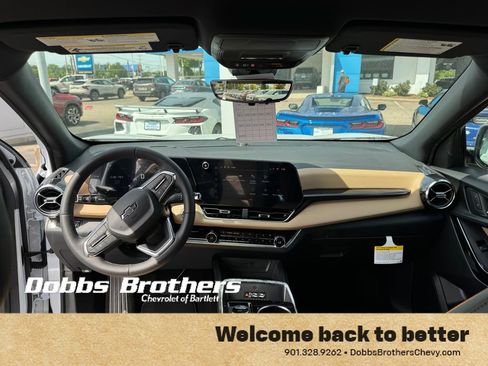 New 2026 Chevrolet Equinox ACTIV w/ Convenience Package III FWD image 11