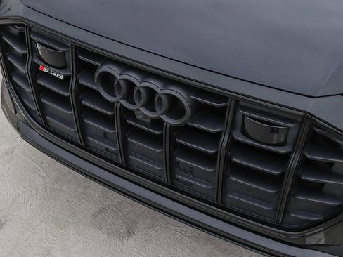 Used 2021 Audi SQ8 Prestige w/ Prestige Package AWD/4WD image 8