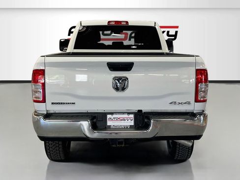 Used 2024 RAM 2500 Big Horn AWD/4WD image 6