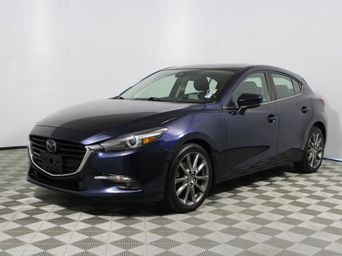 Used 2018 MAZDA MAZDA3 Grand Touring w/ Premium Equipment Package FWD image 21