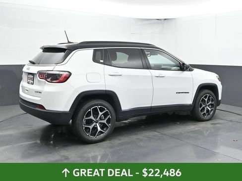 Used 2025 Jeep Compass Limited AWD/4WD image 2