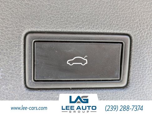 Used 2019 Volkswagen Tiguan SEL R-Line image 11