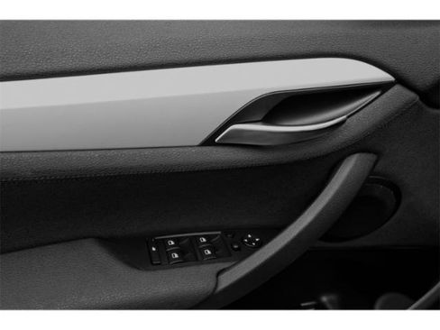 Used 2015 BMW X1 sDrive28i RWD image 19