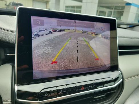 Used 2024 Jeep Compass Limited w/ Sun and Sound Group image 23