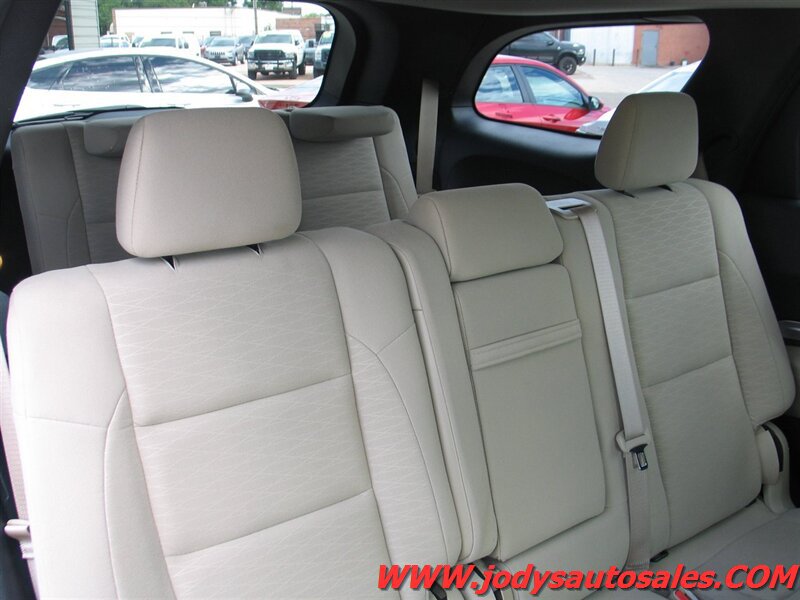 Used 2019 Dodge Durango SXT AWD/4WD image 26