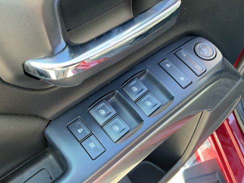 Used 2018 Chevrolet Silverado 1500 LT w/ All Star Edition AWD/4WD image 30