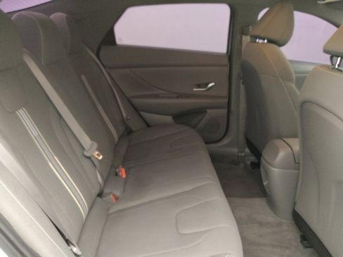 Used 2024 Hyundai Elantra SEL FWD image 19