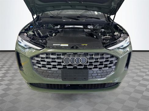 Certified 2025 Audi Q5 Premium w/ Convenience Package AWD/4WD image 30