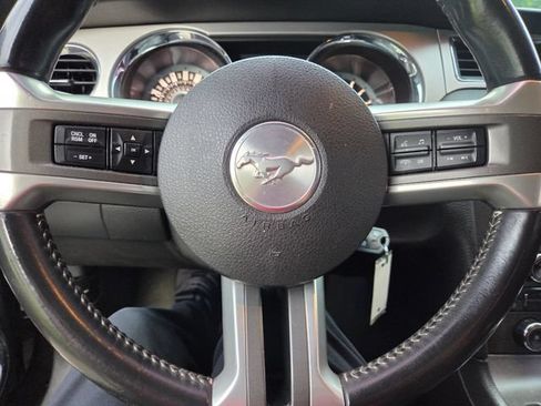 Used 2013 Ford Mustang Premium RWD image 17