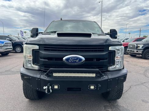 Used 2019 Ford F250 XLT w/ XLT Premium Package AWD/4WD image 8