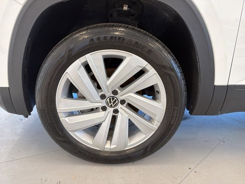 Used 2023 Volkswagen Atlas Cross Sport SE image 58