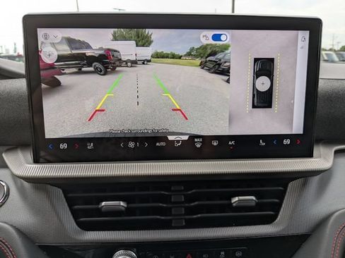 Used 2025 Ford Explorer ST-Line w/ ST-Line Street Pack AWD/4WD image 3