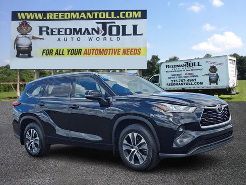 Used 2020 Toyota Highlander XLE image 1