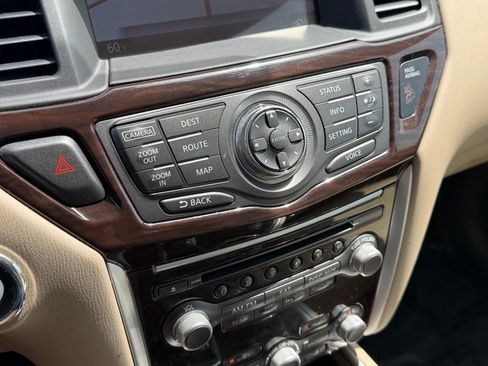 Used 2016 Nissan Pathfinder SL w/ SL Premium Package FWD image 22