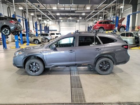 Used 2024 Subaru Outback Wilderness AWD/4WD image 4