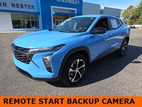 Used 2024 Chevrolet Trax RS w/ Sunroof Package image 4