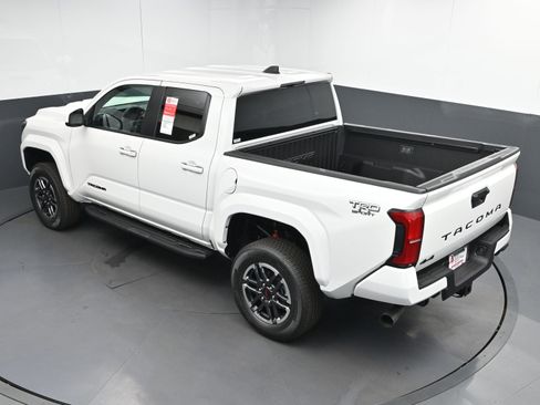 New 2025 Toyota Tacoma TRD Sport image 38