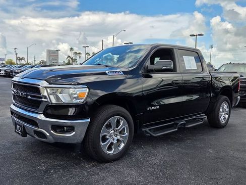 Used 2023 RAM 1500 Big Horn AWD/4WD image 3