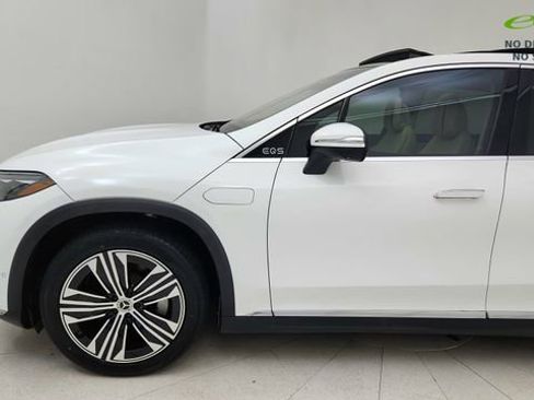 Used 2023 Mercedes-Benz EQS 450+ 4MATIC SUV w/ Exclusive Trim Package image 9