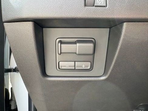 New 2026 GMC Canyon Elevation w/ Convenience Package image 24