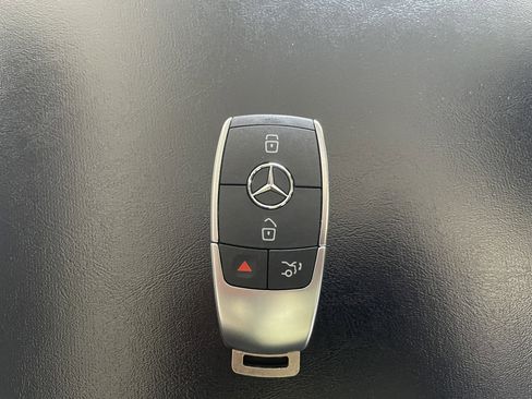 Used 2025 Mercedes-Benz CLA 250 image 23