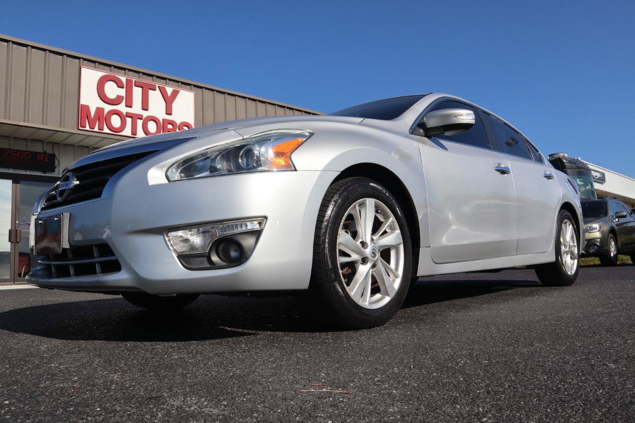 Used 2015 Nissan Altima 2.5 SL w/ Moonroof Package FWD image 15