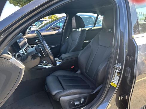 Used 2020 BMW 330i Sedan w/ Driving Assistance Package RWD image 22