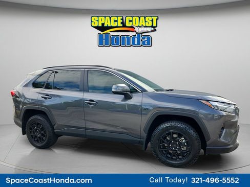 Used 2025 Toyota RAV4 XLE FWD image 2