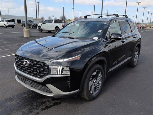 Used 2023 Hyundai Santa Fe SEL image 3