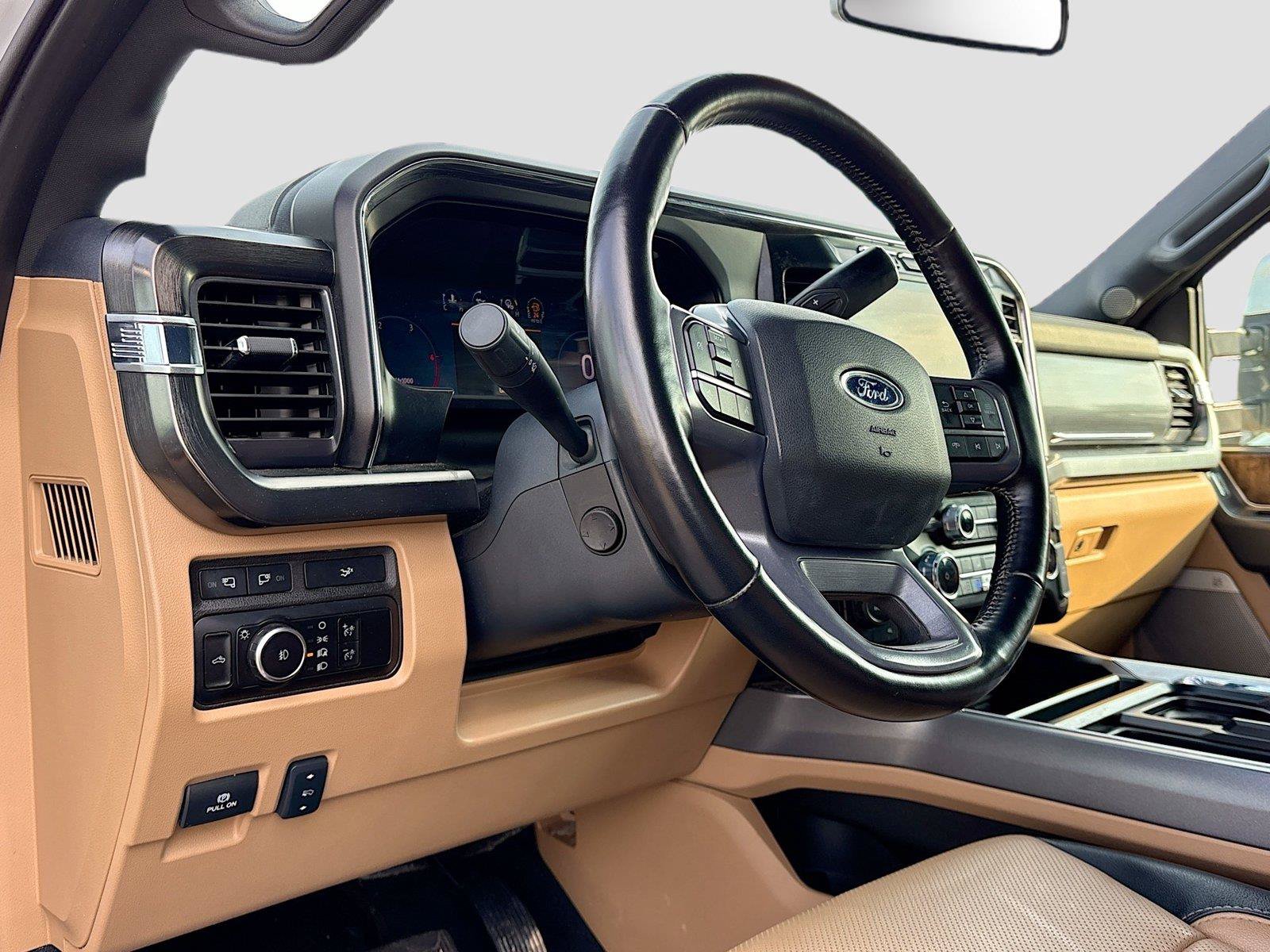 Used 2023 Ford F250 Lariat w/ Chrome Package AWD/4WD image 9