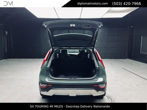 Used 2023 Kia Niro SX Touring FWD image 49