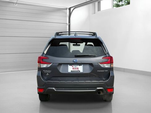 Used 2023 Subaru Forester Limited AWD/4WD image 5