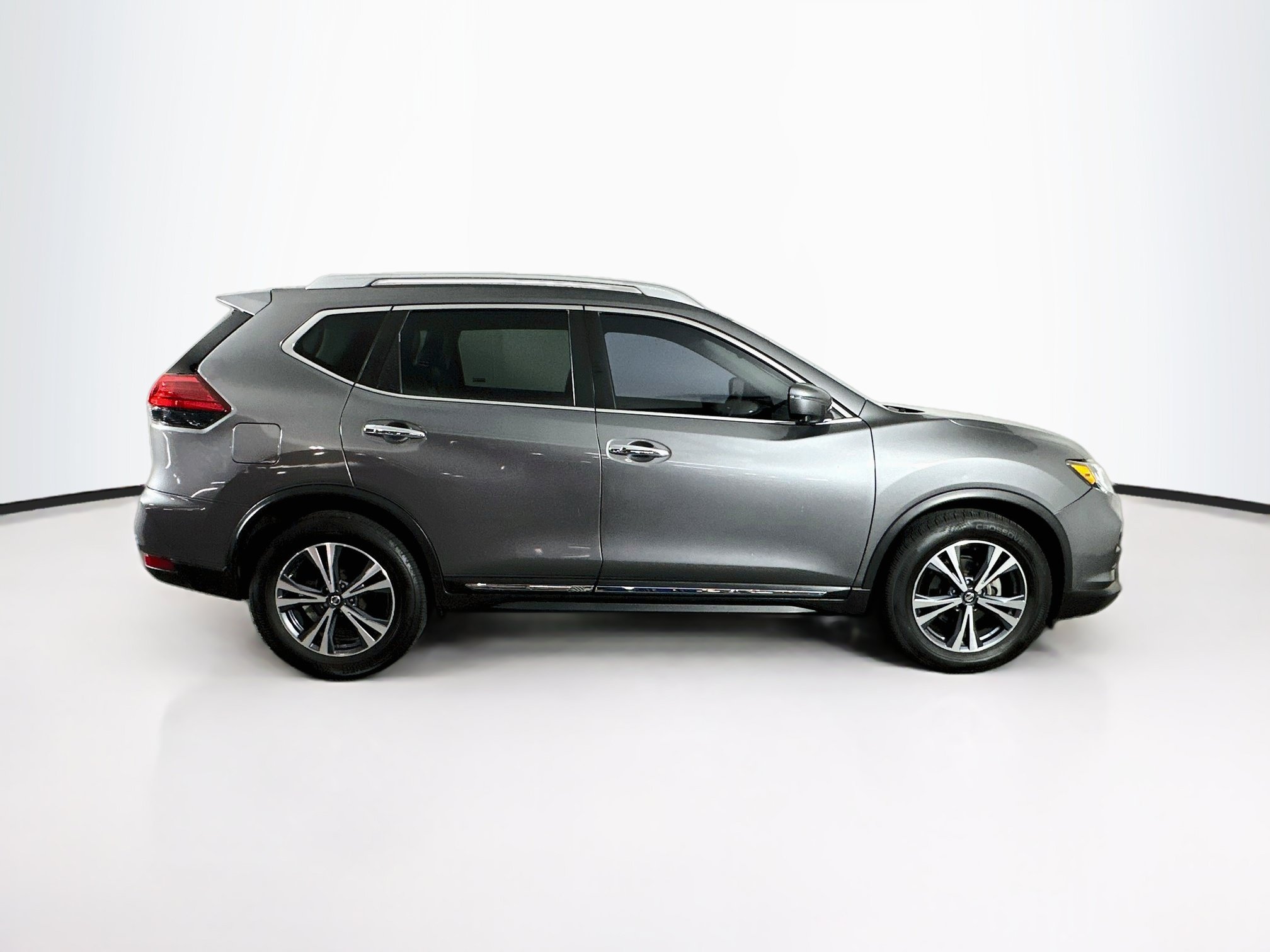 Used 2017 Nissan Rogue SL w/ SL Premium Package FWD image 10