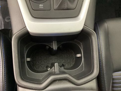 Used 2023 Toyota RAV4 XSE AWD/4WD image 25