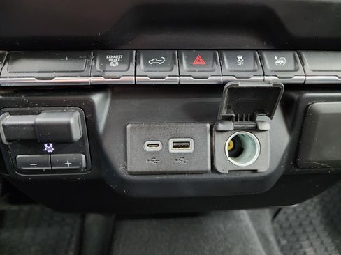 Used 2022 GMC Sierra 2500 SLE image 46