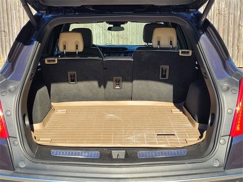 Used 2019 Cadillac XT5 Premium Luxury w/ Driver Assist Package image 9